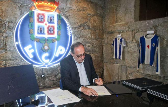 他的存在为 他的存在为